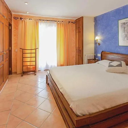 Sleeps 6 Air Con Wifi Santa Eulària des Riu